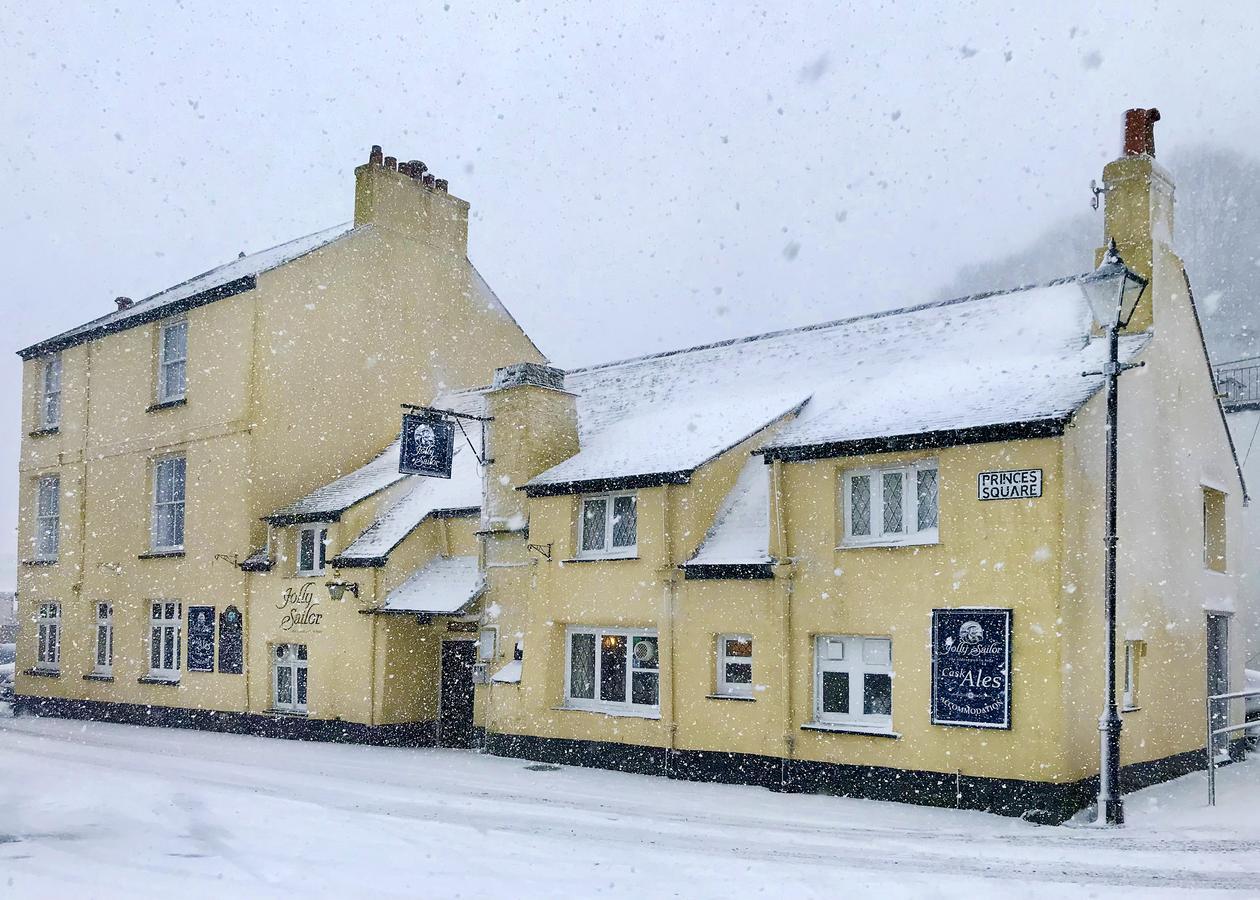 Jolly Sailor Inn Looe Bagian luar foto
