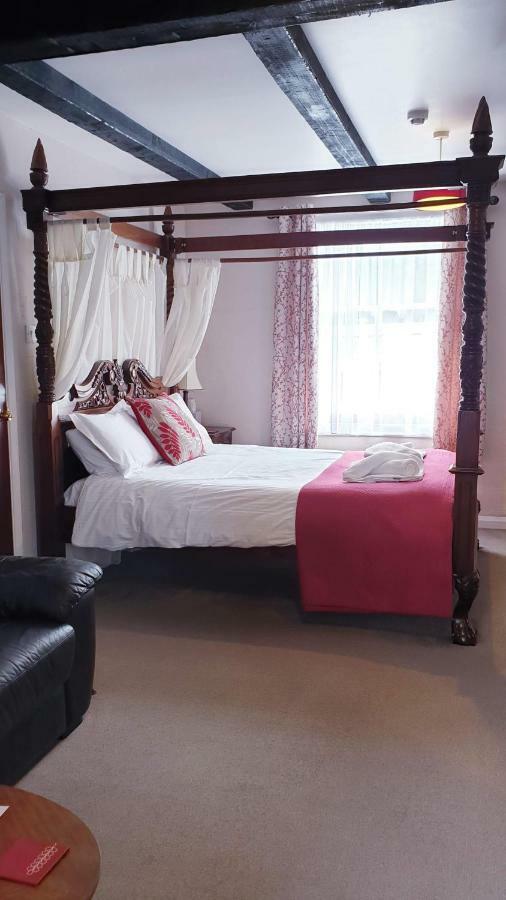 Jolly Sailor Inn Looe Bagian luar foto