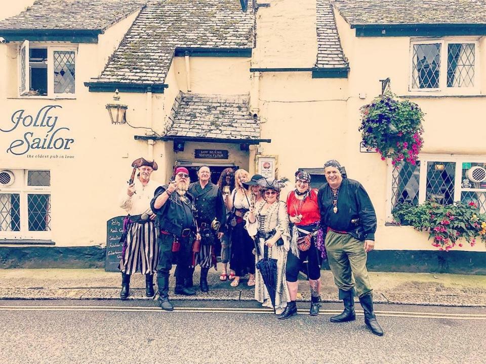 Jolly Sailor Inn Looe Bagian luar foto